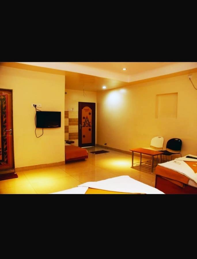 Hotel Apple Sai Residency Shirdi Exterior photo