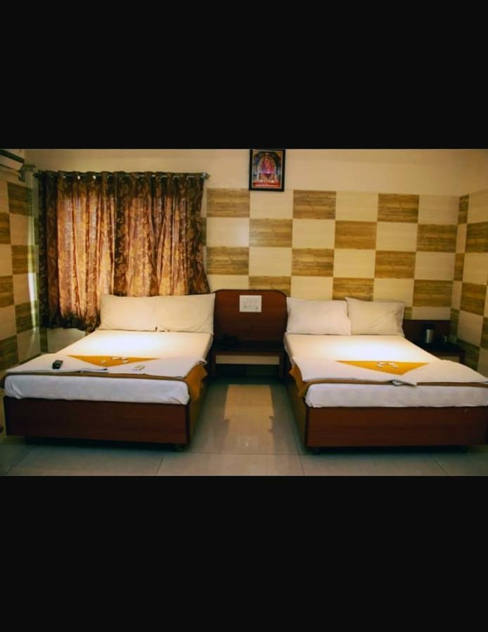 Hotel Apple Sai Residency Shirdi Exterior photo