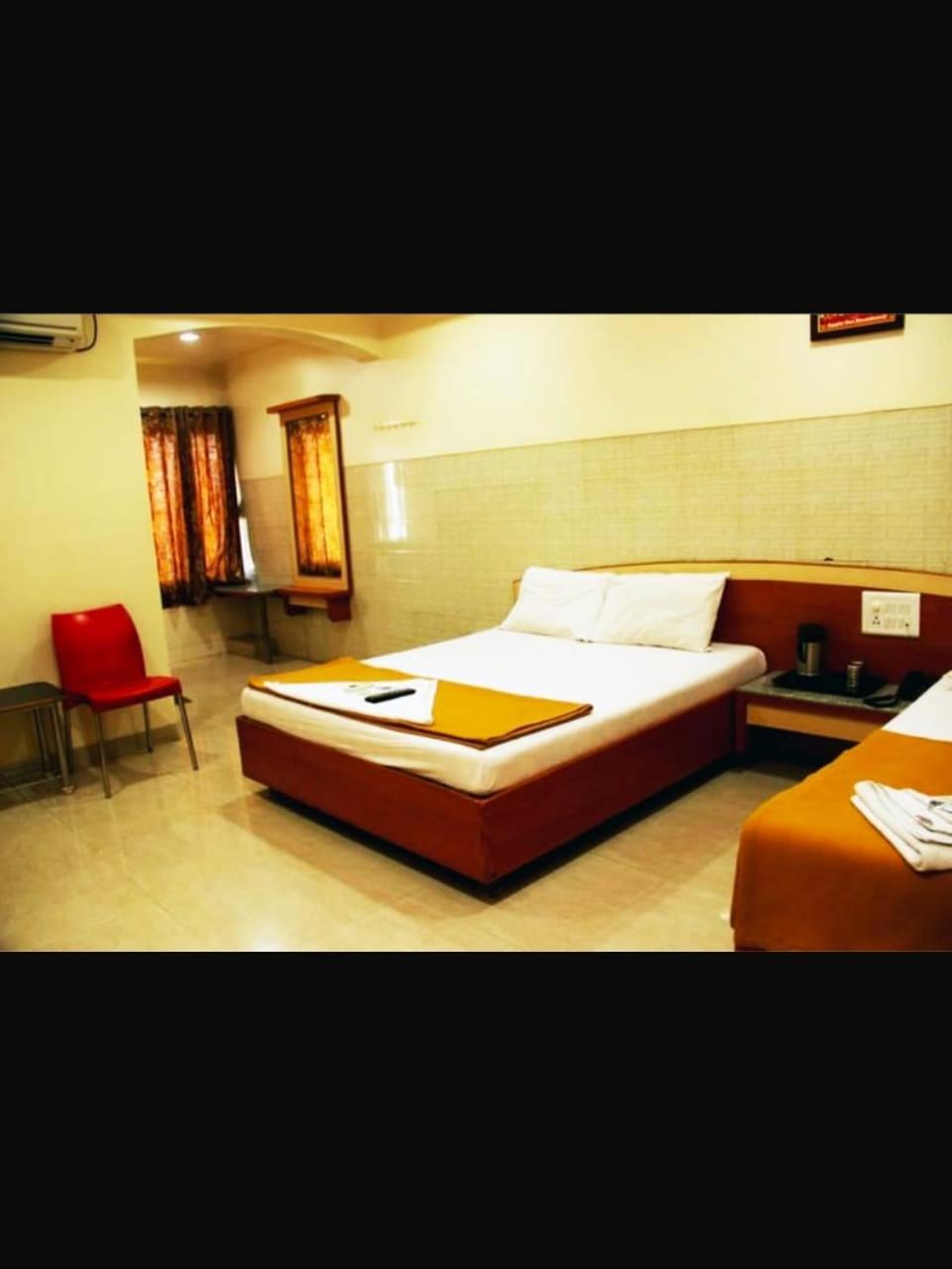 Hotel Apple Sai Residency Shirdi Exterior photo